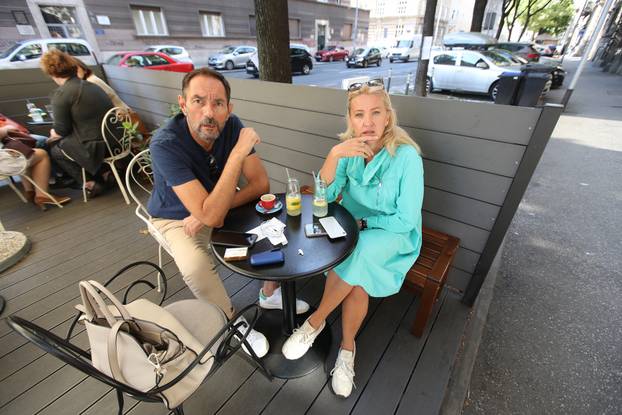 Zagreb: Nataša Novaković i Dražen Jelinić popili piće u kafiću