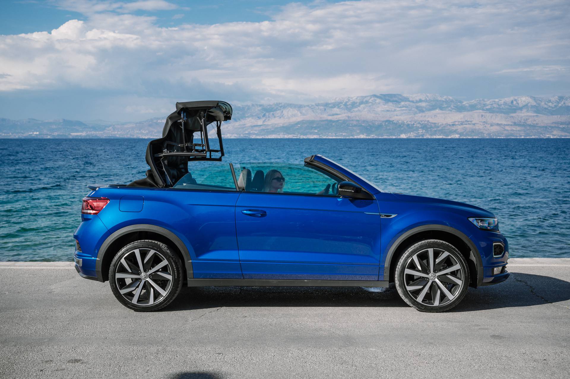 Stigao je VW T-Roc najneobičniji kabriolet na našem tržištu