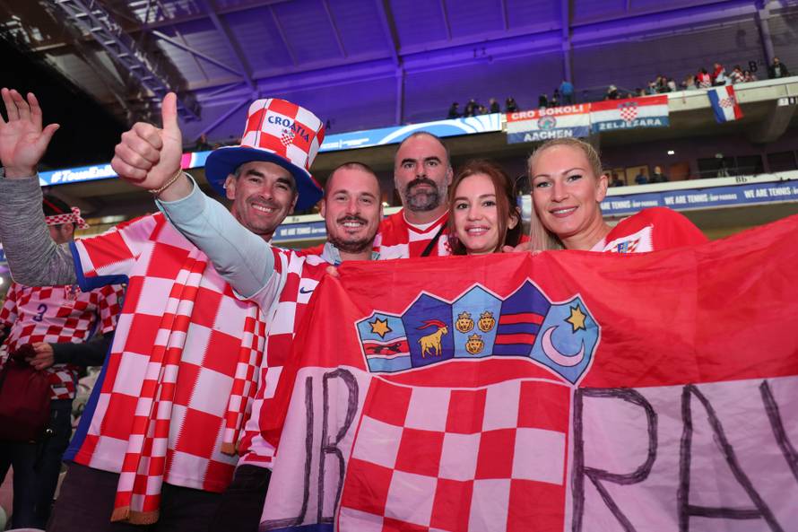 Lille: Atmosfera na stadionu tijekom treÄeg dana finala Davis Cupa izmeÄu Francuske i Hrvatske