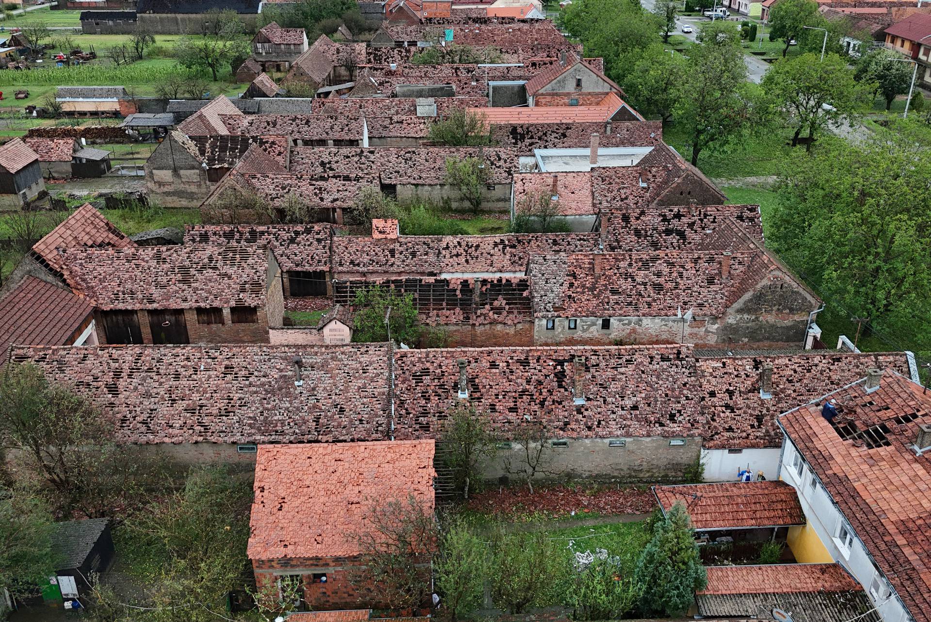 Pogled iz zraka na mjesto Bošnjaci koje je poharalo snažno nevrijeme