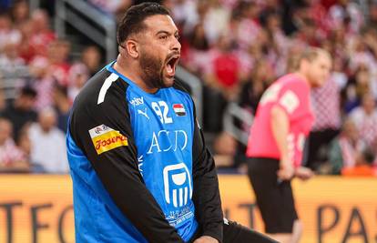 Tko je golman koji je 'uništio' Hrvatsku? Brani u Portugalu, a težak je čak 135 kilograma!