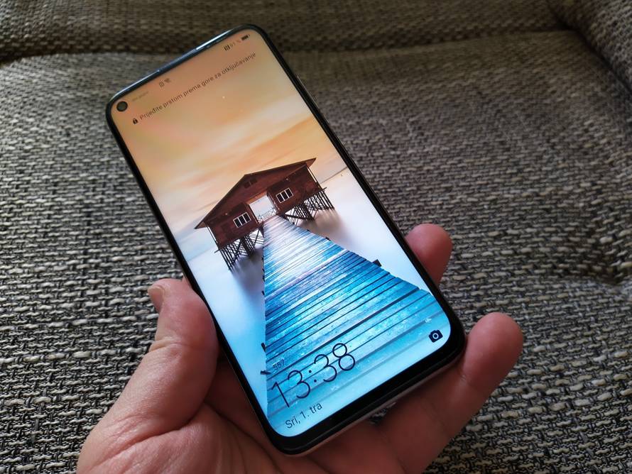 Sjajna kamera za nisku cijenu: Isprobali smo Huawei P40 Lite