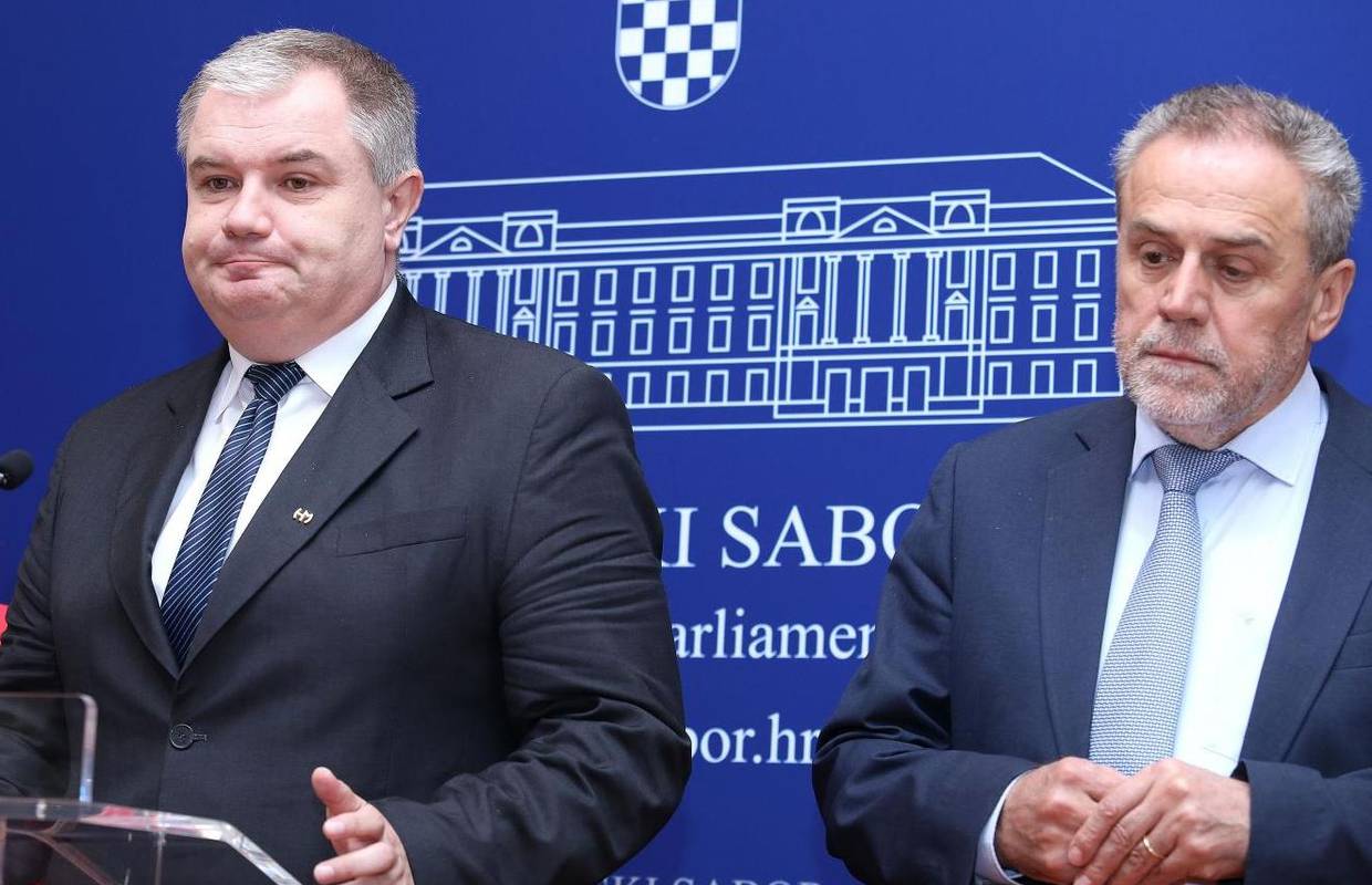 'Gledali ste film 'Tesna koža'? Očito mu je postala pretijesna'