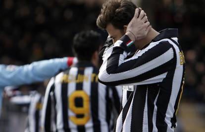 Juventus posrnuo kod Leccea, Buffon zaradio isključenje