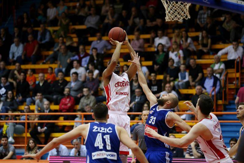 Cedevitin "hat-trick" pobjeda: Cibona pala u Domu sportova