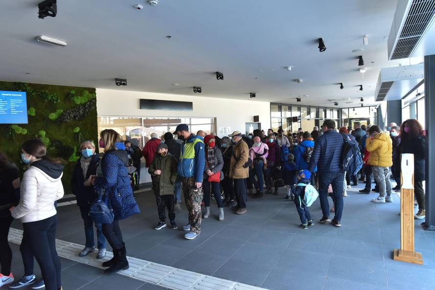 Zagreb: Žičara prvi dan u pogonu za građanstvo