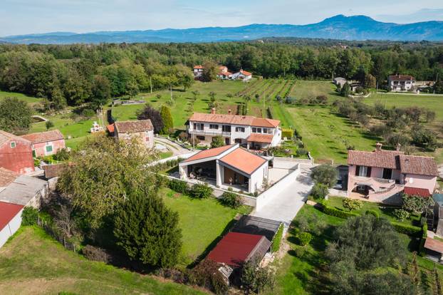 FOTO Romantična kuća za dvoje u Istri: Zavirite u oazu luksuza čije uređenje oduzima dah