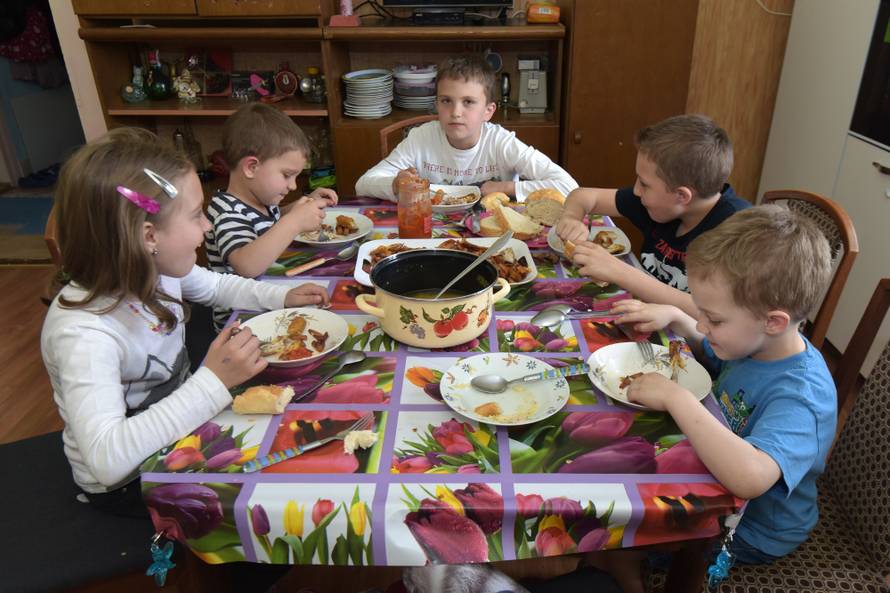 Tate od formata: 'Ručak za nas sedmero kuham od 10 ujutro'