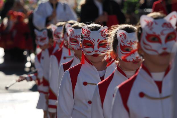 FOTO Najslađa galerija danas - Riječkim karnevalom prošetalo tisuće maškara