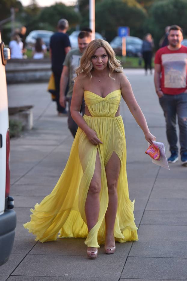 Poreč: Vlatka Pokos i Alka Vuica izbjegavale se na izboru za Miss Turizma svijeta