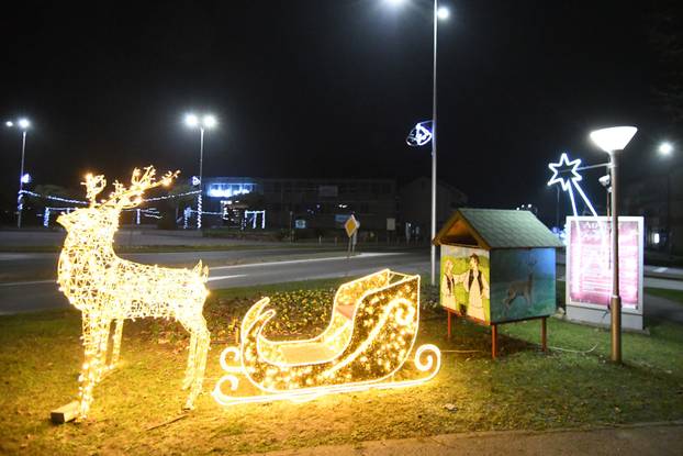 Grubišno Polje: Središte grada zabljesnulo u Adventskom ruhu