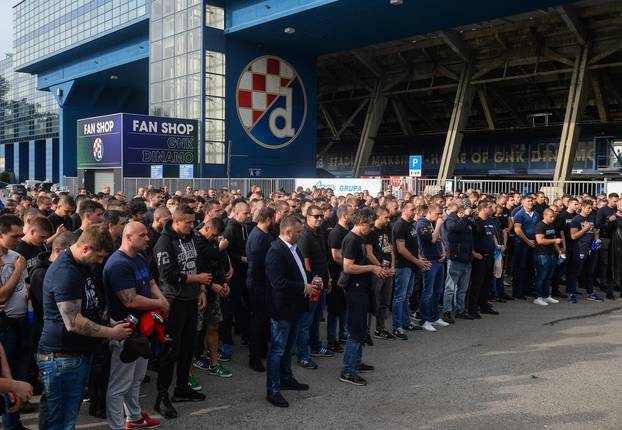 Zagreb: BBB odali počast preminulim članovima i obiljezili 30 godina od utakmice sa Zvezdom