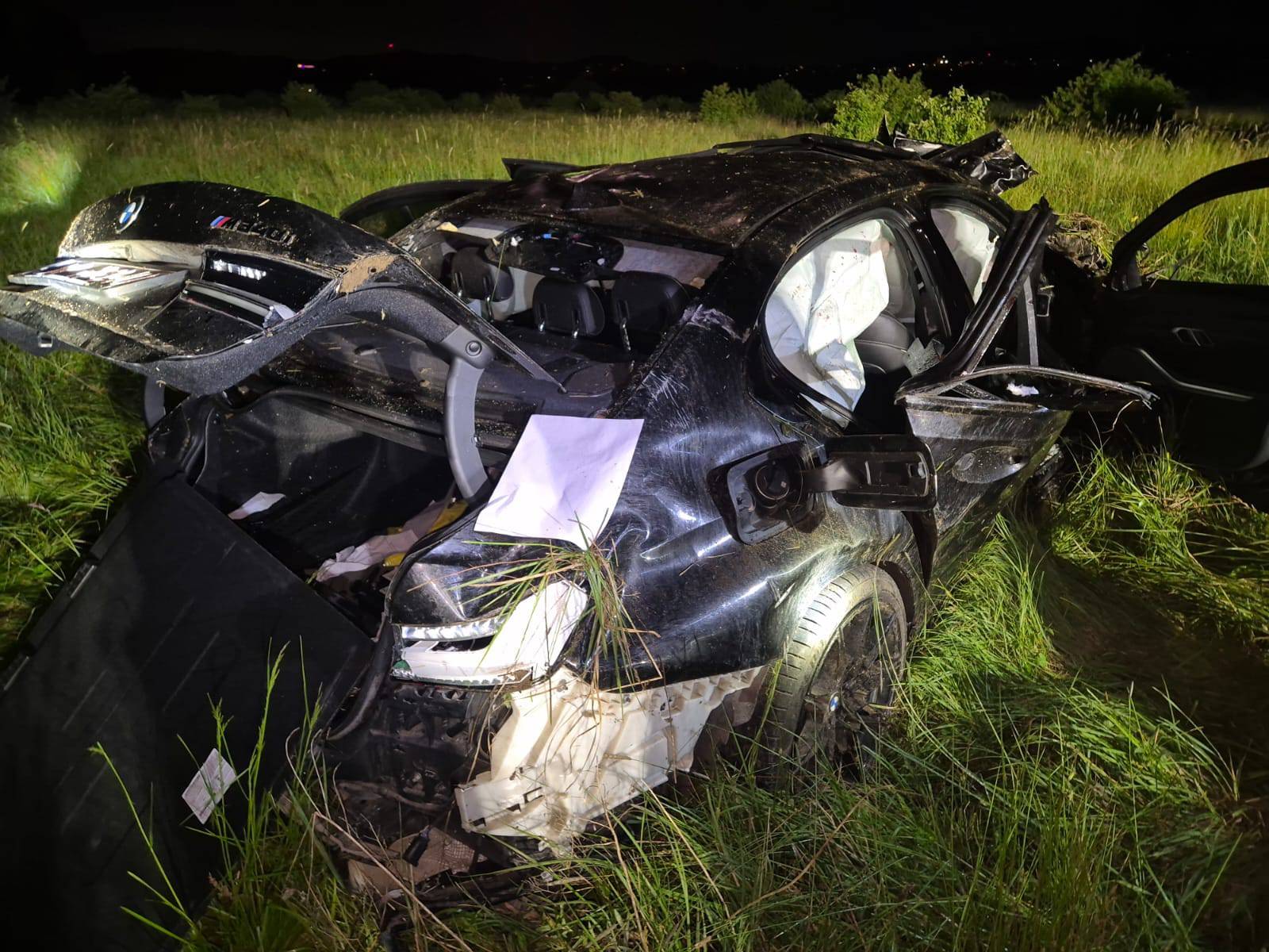 Stravična nesreća kod Zeline: Iz potpuno smrskanog BMW-a su izvlačili ljude. Četvero  u bolnici