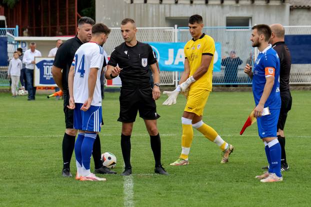 Benkovac: Prijateljska utakmica  između Velebita i Hajduka povodom 100. rođendana kluba iz Benkovca