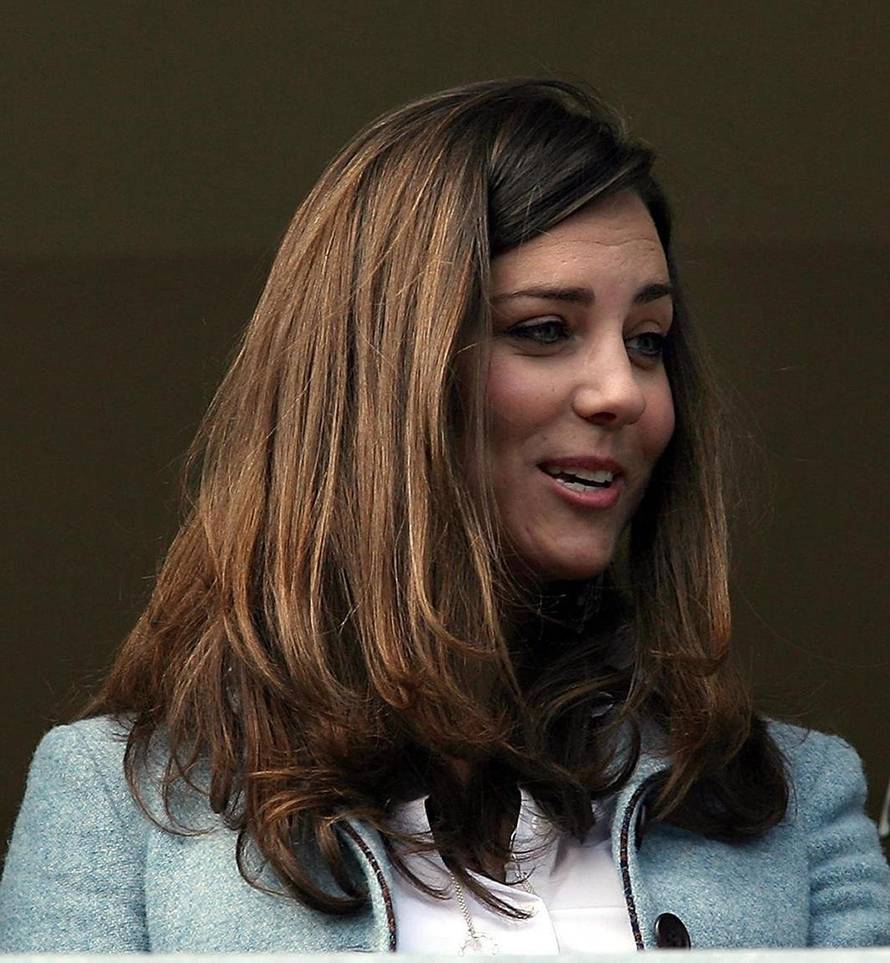 Reading: 09.01.1982. ro?ena britanska princeza Kate 