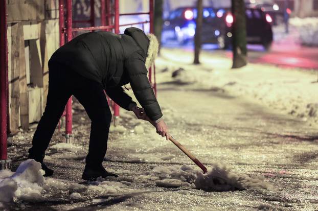 Zagreb: Pada ledena kiša