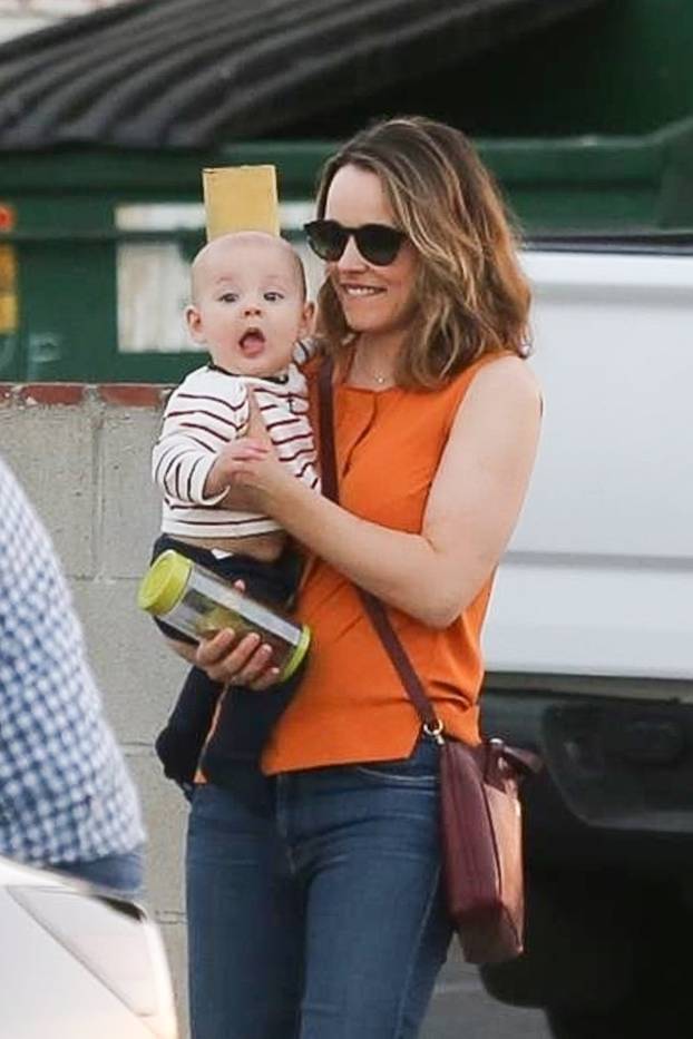 Rachel McAdams out with her new baby!