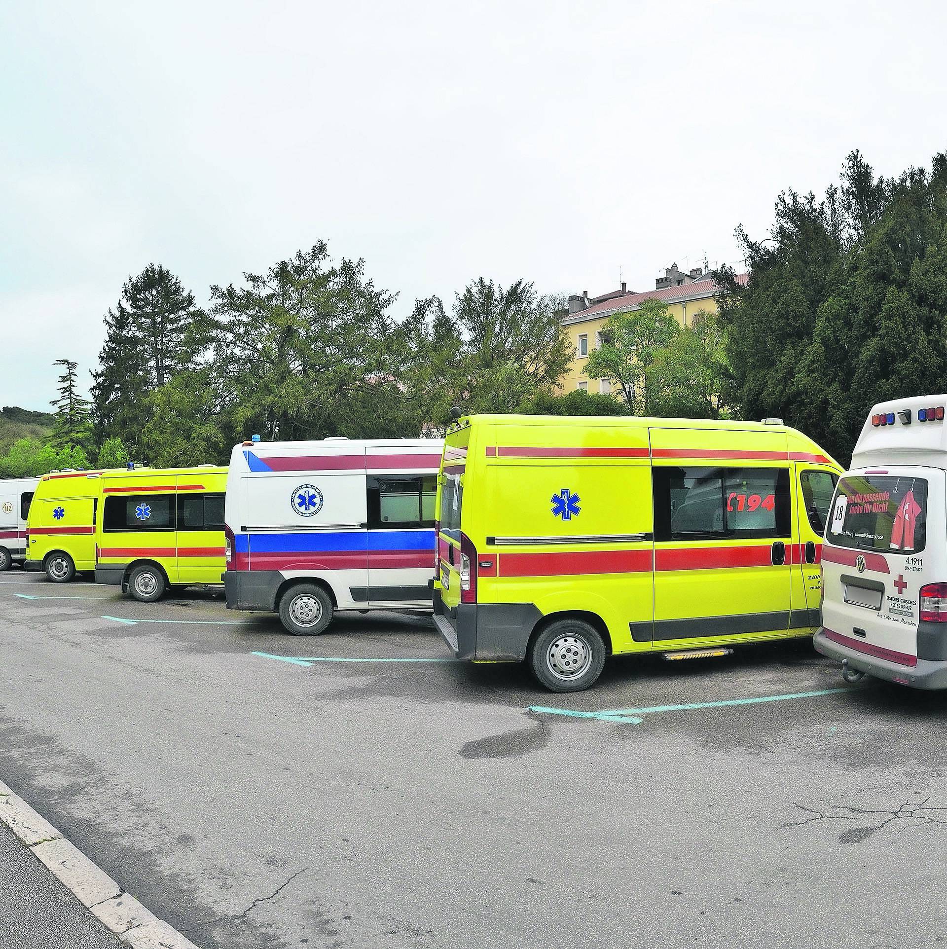 Bespomoćni: 'Samo da Hitna pomoć ne mora doći po mene...'