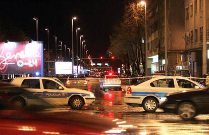 U sudaru u Zagrebu vozač i putnica teško ozlijeđeni