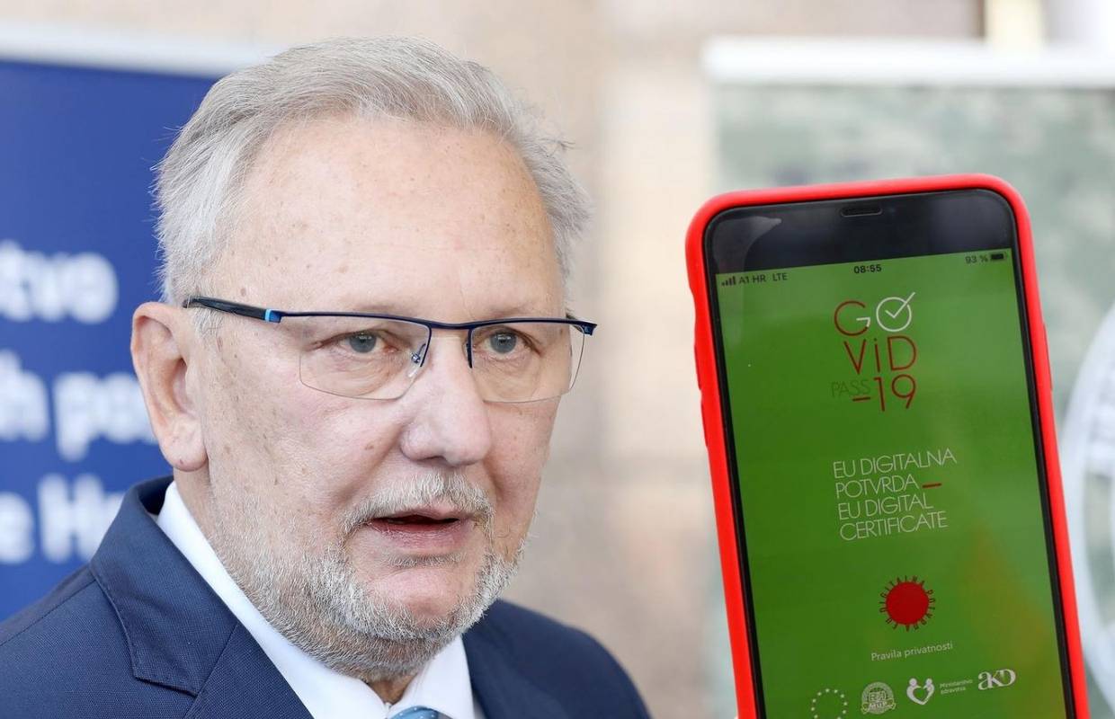 Božić bez strožih mjera: Na mise i u crkve bez covid potvrda?