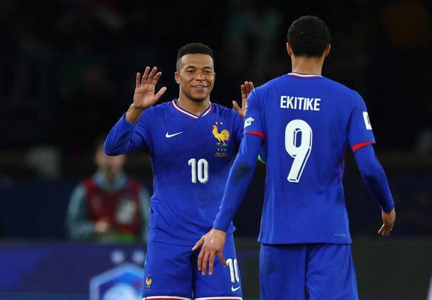 World Cup - UEFA Qualifiers - Group D - France v Ukraine