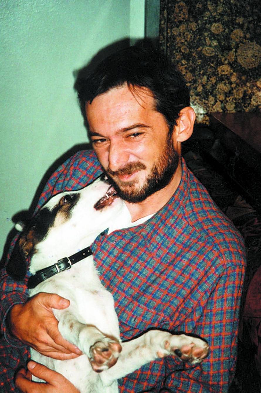 Nakon Pređine smrti pas Puto je godinama obilazio sve kafiće...