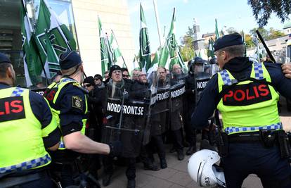 Neonacistički skup u Švedskoj: 30 uhićenih, ozlijeđen policajac