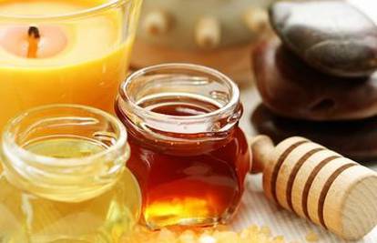 Pripravci od meda koži će vratiti vlažnost i glatkoću