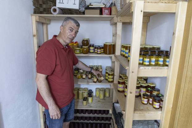 Vukovar: Pomor p&ccaron;ela na OPG Dumend&zcaron;i&cacute;