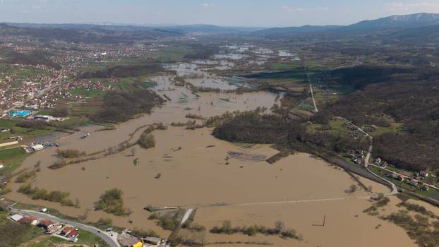 Na području Gračanice proglašeno je stanje neposredne opasnosti od poplava uslijed obilnih padavina