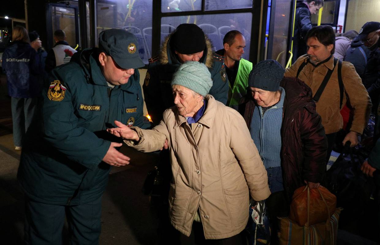 Kijev: U ratu eliminirano gotovo 80 tisuća okupatora; Povlačenje Rusa iz Hersona pod povećalom