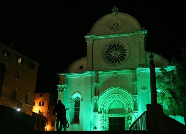 Šibenska katedrala u zelenom svijetlu povodom Svetog Patrika i Dana glaukoma