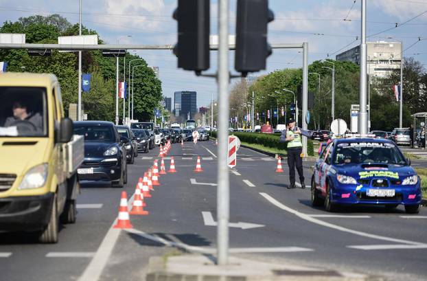 Zagreb: Stvaraju se gužve na Vukovarskoj ulici uoči početka WRC-a