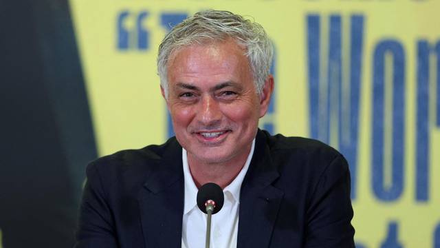 Fenerbahce - Jose Mourinho Press Conference
