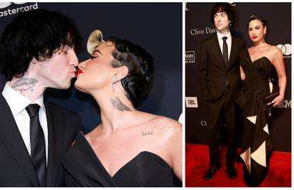 Demi Lovato ljubila se s dečkom Jordanom na crvenom tepihu uoči dodjele Grammyja u L.A.-u