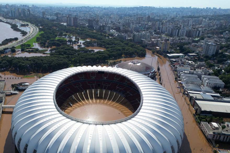 Poplavljeni nogometni stadioni u južnom Brazilu
