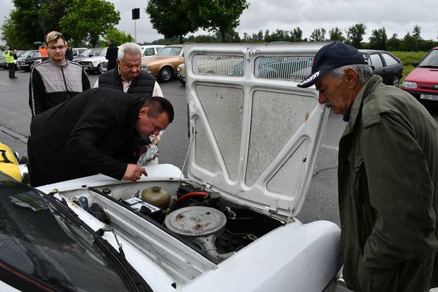 Međunarodni oldtimer susret u Slavonskom Brodu