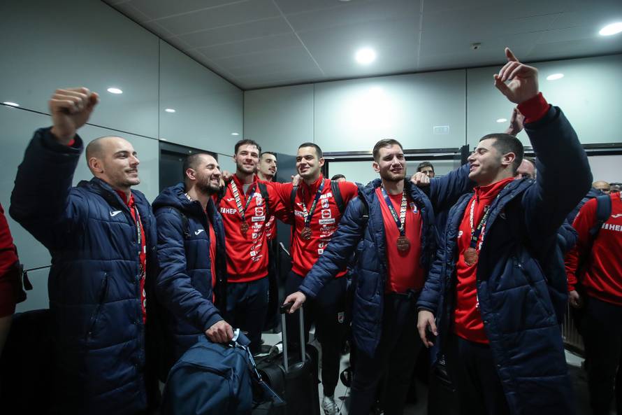 Doček brončanih rukometaša u Zračnoj luci Franjo Tuđman