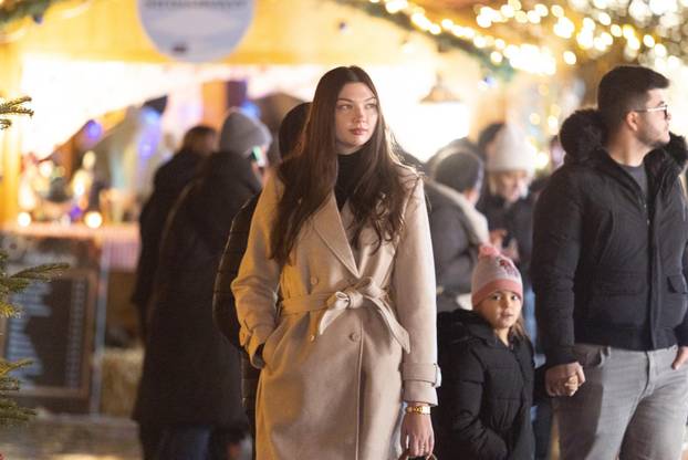 Osijek: Otvorenje Adventa uz koncert Danijele Martinović