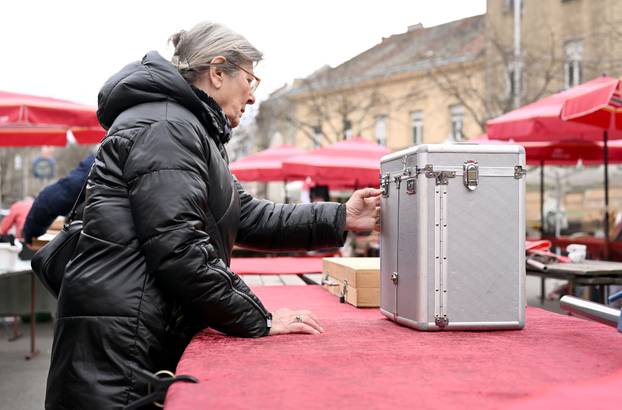 Zagreb: Sajam antikviteta na Britancu