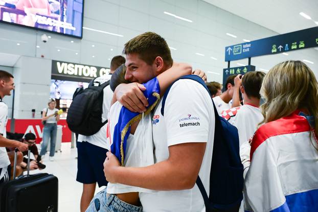 Zagreb: Dolazak prvaka Europe, Hrvatske U20 vaterpolske reprezentacije na aerodrom Pleso