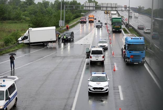 Dvije osobe poginule u prometnoj nesreći na zagrebačkoj obilaznici 