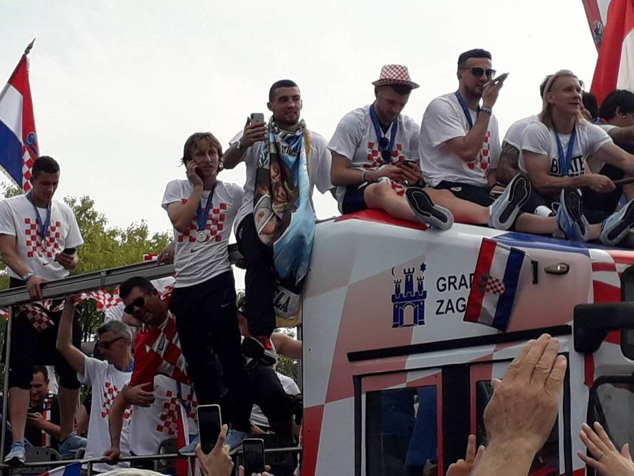 Za povijest! Vatrene u Zagrebu dočekalo čak pola milijuna ljudi