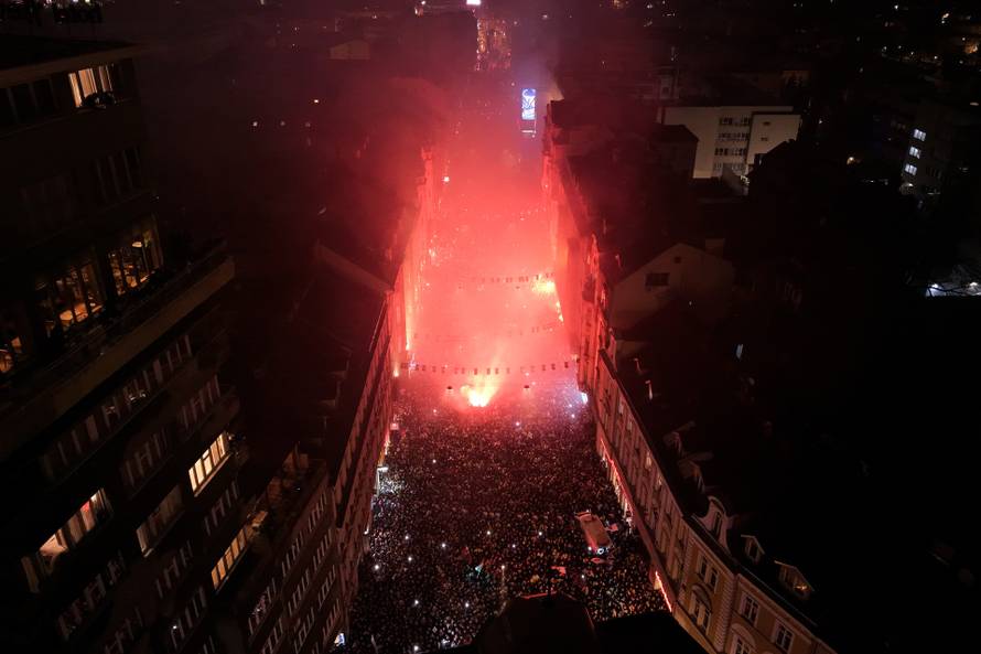 Pogled iz zraka na doček nogometne reprezentacije BiH u Sarajevu