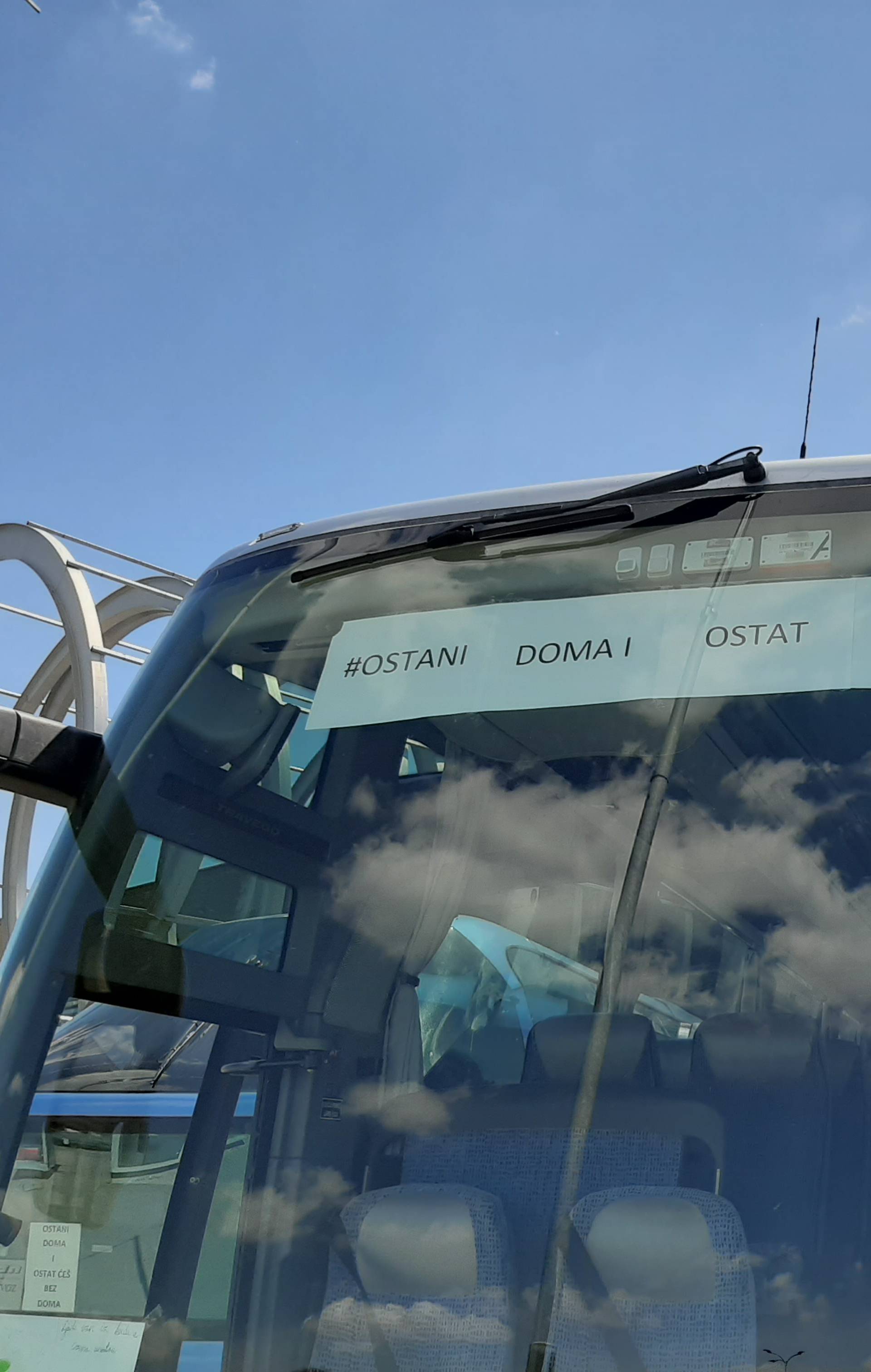 Mirni prosvjed s 300 autobusa: Problemi su lizing i krediti...