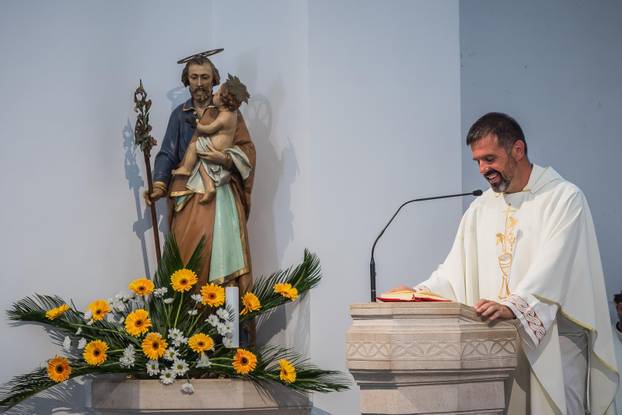 Vela Luka:  Misa zadušnica u župi sv. Josipa