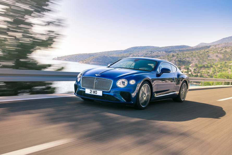 Novi Bentley izgleda kao da su ga napravili za Jamesa Bonda