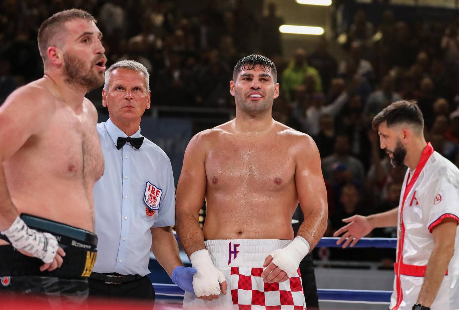Potpuna dominacija: Hrgović izudarao Crnogorca u tri runde