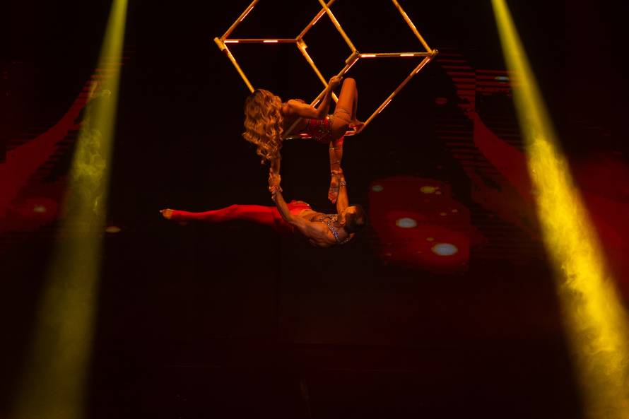 Tijana i Marko akrobacijama su očarali publiku i žiri: 'Ma, niste normalni, ovo je pobjednički...'