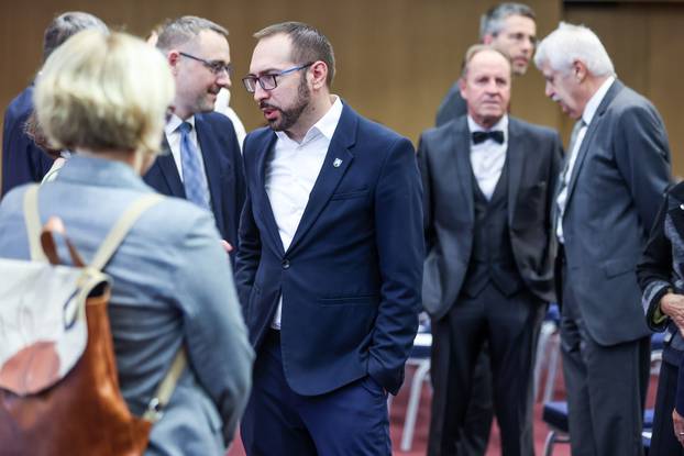 Zagreb: Održana je svečana akademija 150. obljetnice Filozofskoga fakulteta